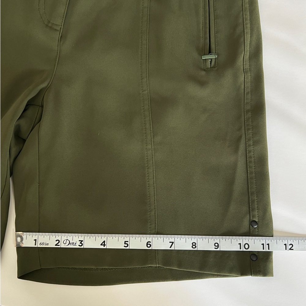 JAMIE SADOCK Women’s size 4 Hunter Green Gold Shorts. Zip up. With pockets. - Picture 9 of 11